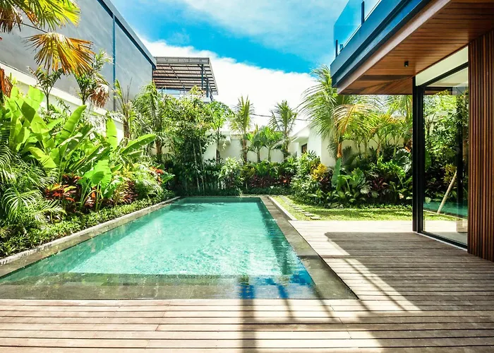 Chic 4Br, 200M To Canggu'S Blissful Beach Haven Canggu (Bali)