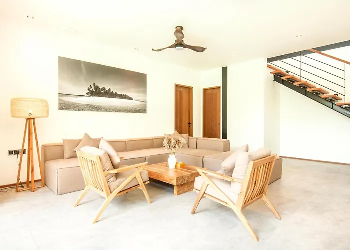 Villa Chic 4Br, 200M To Canggu'S Blissful Beach Haven
