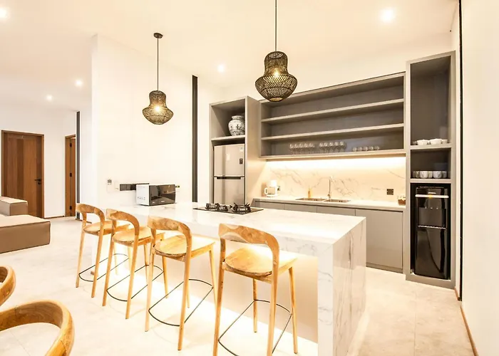 Chic 4Br, 200M To Canggu'S Blissful Beach Haven *