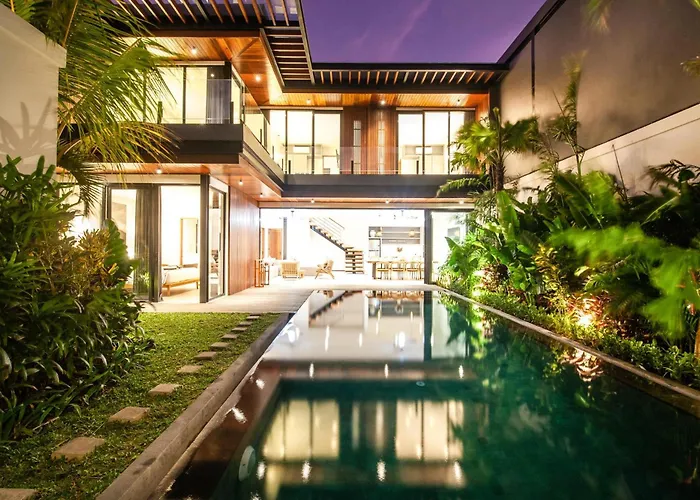 Chic 4br, 200m To Canggu's Blissful Haven チャングー
