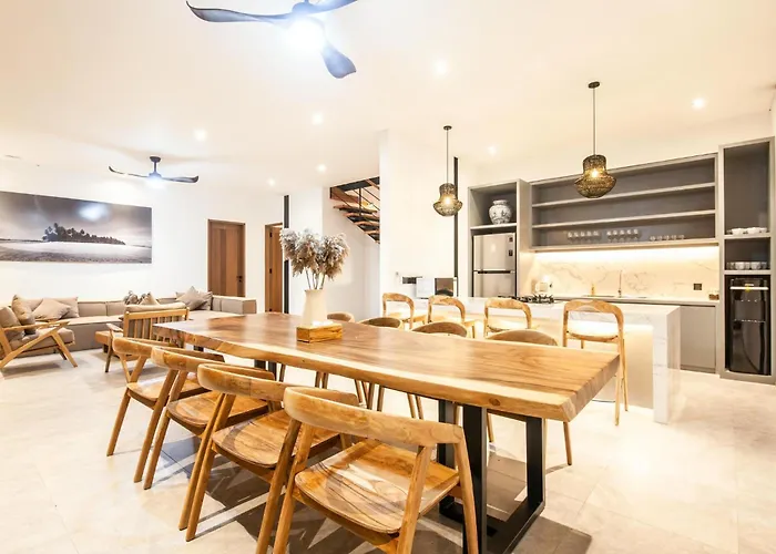 Chic 4Br, 200M To Canggu'S Blissful Beach Haven Villa *