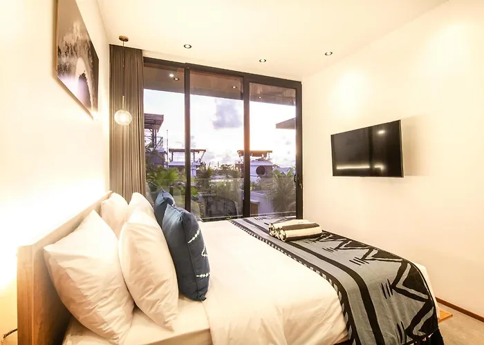 Villa Chic 4Br, 200M To Canggu'S Blissful Beach Haven *