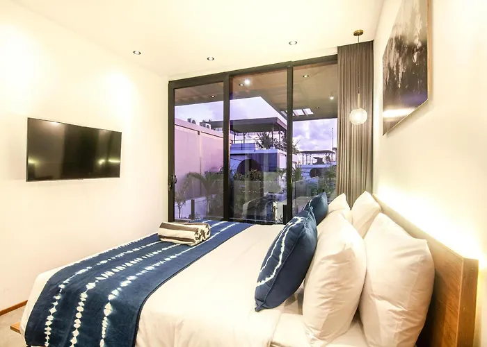 Chic 4Br, 200M To Canggu'S Blissful Beach Haven *
