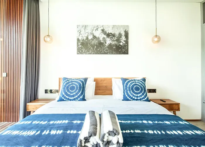 Chic 4Br, 200M To Canggu'S Blissful Beach Haven Villa