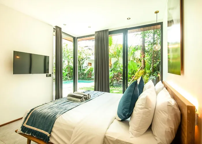 Villa Chic 4Br, 200M To Canggu'S Blissful Beach Haven
